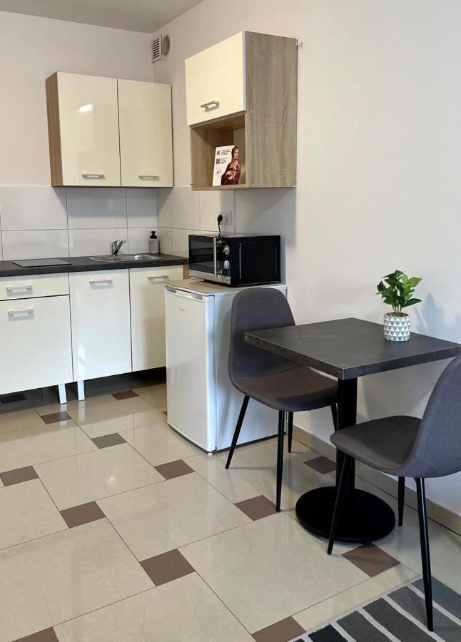 Bubble Apartments Красков Екстериор снимка