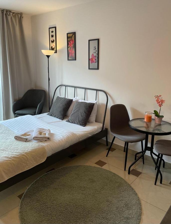 Bubble Apartments Красков Екстериор снимка
